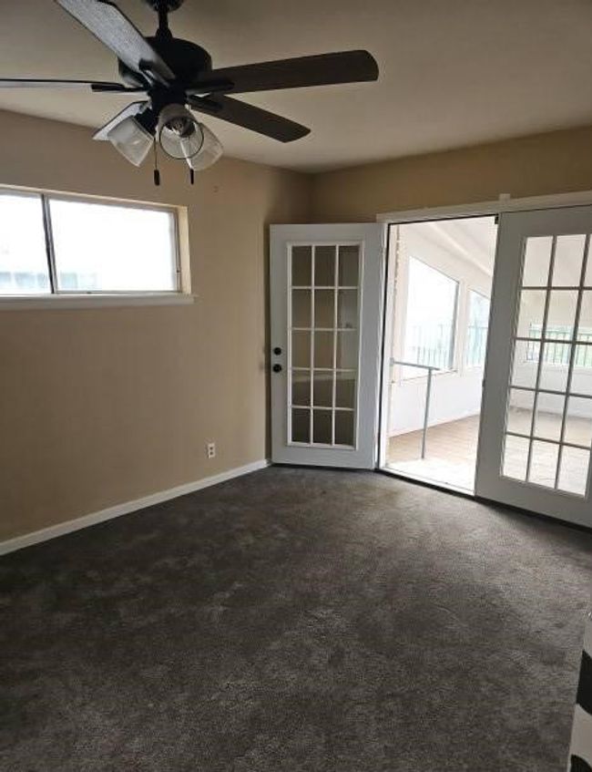 2727 E 25 Th St, House other with 3 bedrooms, 2 bathrooms and 6 parking in Big Spring TX | Image 13