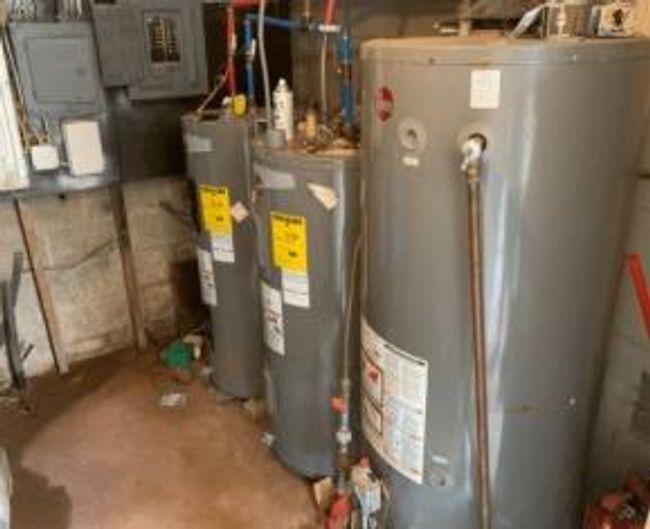 Utilities with water heater and electric panel | Image 28