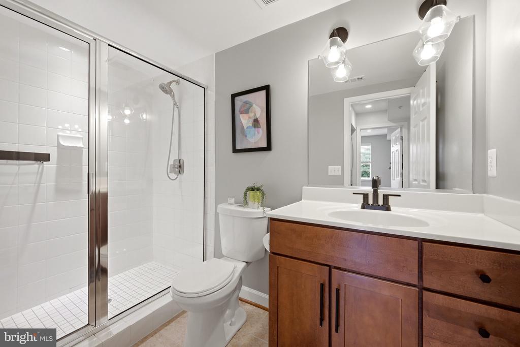 Residential in ARLINGTON 5