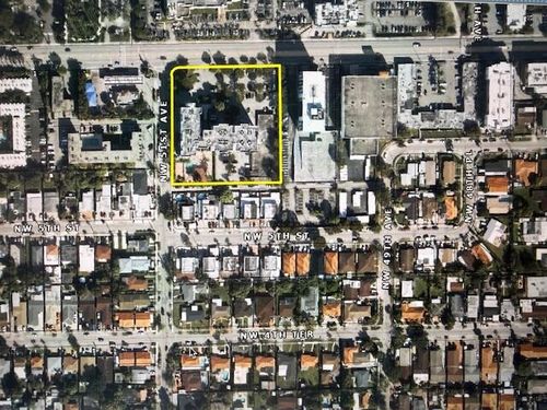 701-5050 Nw 7th St, Miami, FL, 33126-3441 | Card Image