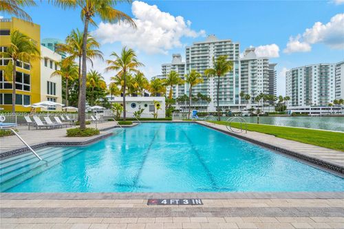 230 Water Way, Miami Beach, FL, 33141-5866 | Card Image