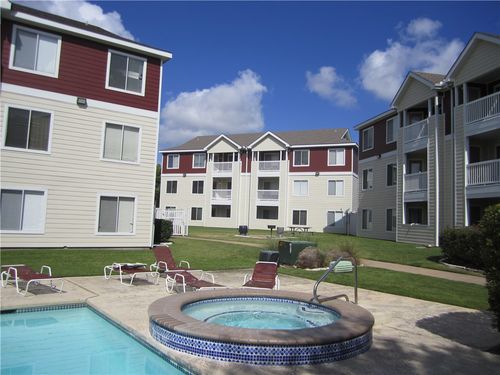 302-515 Southwest Pkwy, College Station, TX, 77840-7129 | Card Image