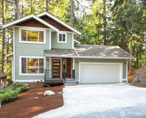8 White Mountain Ln, Bellingham, WA, 98229-7844 | Card Image
