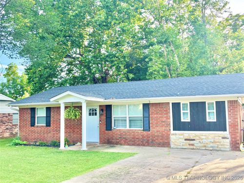 1105 9th St, Stigler, OK, 74462-1535 | Card Image