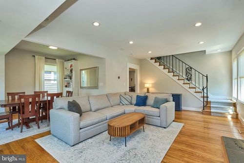 255 N Bryan St, ARLINGTON, VA, 22201-1418 | Card Image