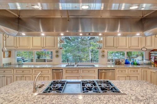 143 Charlotte Ln, Hardy, VA, 24101-3001 | Card Image