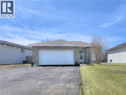 4343 Chateau Crescent, Greater Sudbury (Sudbury), ON, P3P1Y6 | Card Image