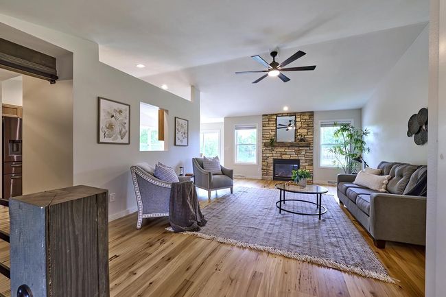 1567 Meadow Heights Circle, House other with 5 bedrooms, 3 bathrooms and null parking in FOX CROSSING WI | Image 6