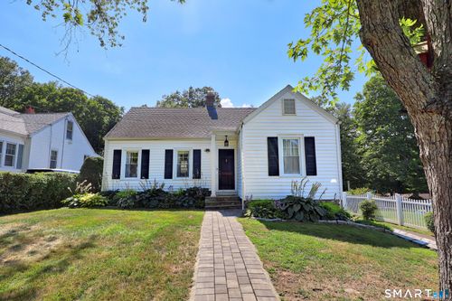12 Yale Ave, Middlebury, CT, 06762-2712 | Card Image