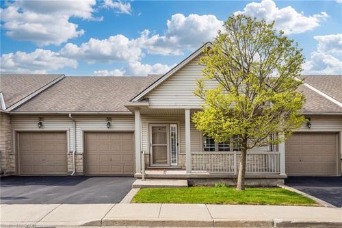 30-130 Southbrook Dr, Binbrook, ON, L0R1C0 | Card Image