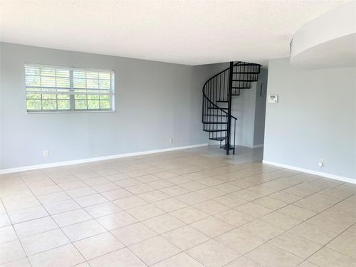 apt-312-680 Tennis Club Dr, Fort Lauderdale, FL, 33311-4038 | Card Image