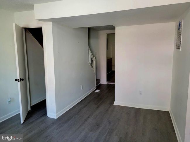 110 N Mulberry St, Townhouse with 2 bedrooms, 2 bathrooms and null parking in HAGERSTOWN MD | Image 4