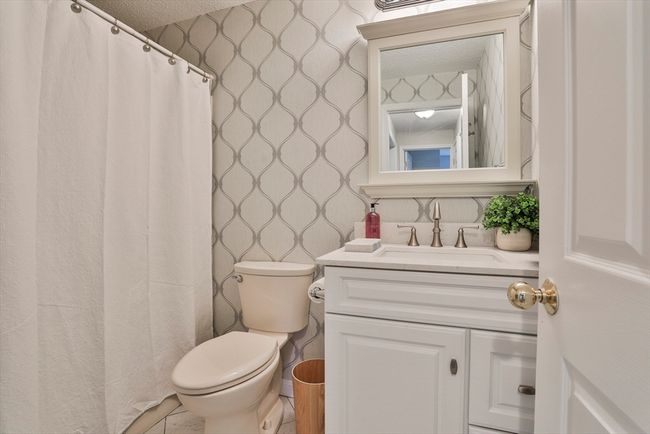 UNIT-213 - 181 Littleton Rd, Condo with 2 bedrooms, 2 bathrooms and 1 parking in Chelmsford MA | Image 11