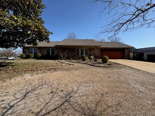 109111 S 4762 Rd, Roland, OK, 74954-5108 | Card Image