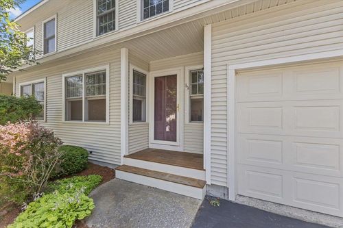 83 Chelsea Pl, Williston, VT, 05495-9372 | Card Image