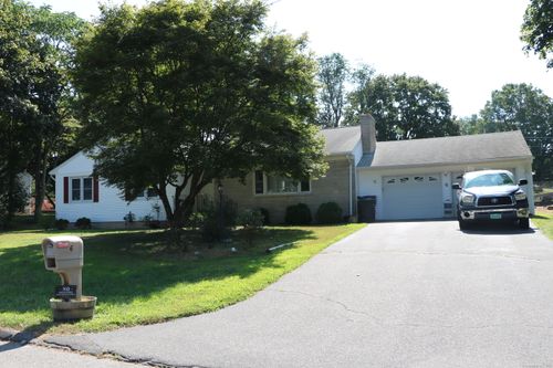 6 Greenfield Dr, Ansonia, CT, 06401-2743 | Card Image