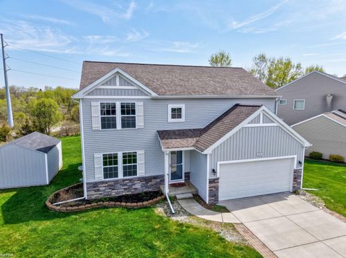 3005 Oxford Ln, Flushing, MI, 48433-3703 | Card Image