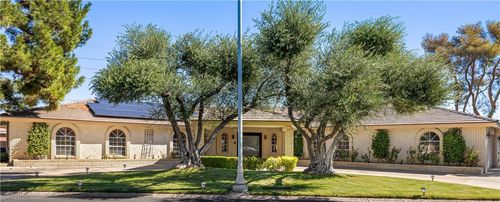 209 Dalmatian Ln, Las Vegas, NV, 89107-2304 | Card Image