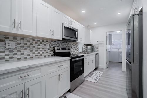 1211 Nw 50th Ave, Lauderhill, FL, 33313-6541 | Card Image