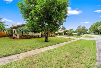 4340 Nw 4th Ct, House other with 3 bedrooms, 2 bathrooms and null parking in Coconut Creek FL | Image 2