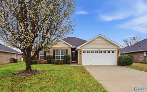 4702 Carrington Blvd Se, Owens Cross Roads, AL, 35763-9256 | Card Image