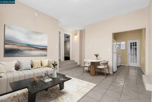 2150 35th Ave, Oakland, CA, 94601-3125 | Card Image