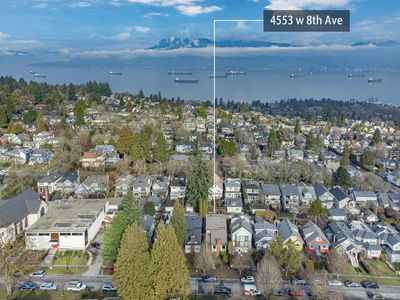 4553 W 8th Ave, House other with 4 bedrooms, 3 bathrooms and null parking in Vancouver BC | Image 1