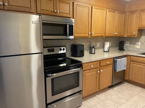 apt-4-3 Chapel Hill Dr, Plymouth, MA, 02360-6010 | Card Image
