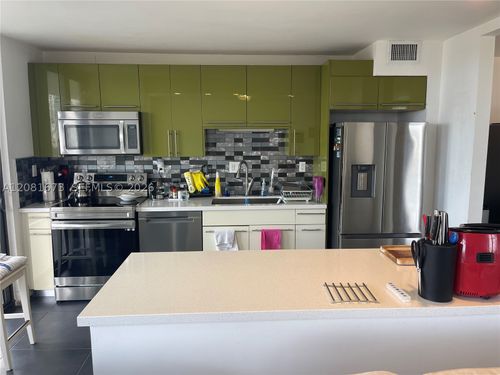 1201-18151 Ne 31st Ct, Aventura, FL, 33160-2663 | Card Image