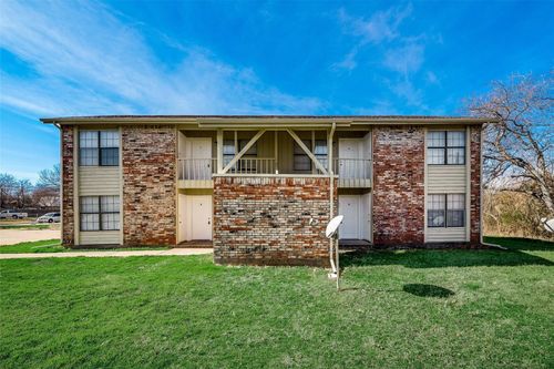 apt-b-218 Renfro St, Grand Prairie, TX, 75051-1885 | Card Image
