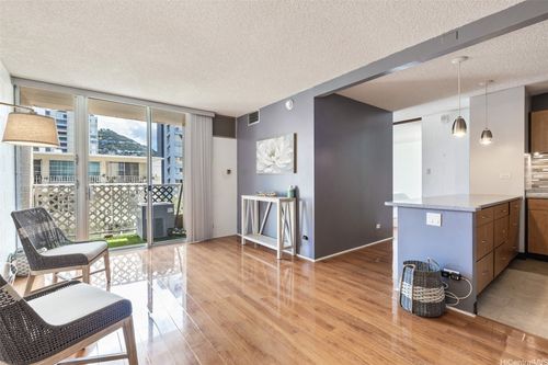 apt-502-1415 Punahou St, Honolulu, HI, 96822-4704 | Card Image