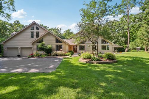 2395 White Oak Trail, DUNN, WI, 53575 | Card Image