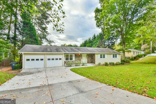 246 Greenwood Dr Nw, Lilburn, GA, 30047-5919 | Card Image