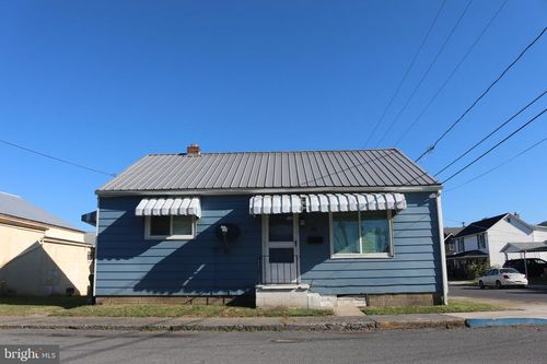 19 Myrtle Ave, PETERSBURG, WV, 26847-1709 | Card Image
