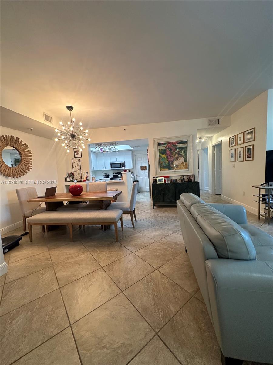 Residential in Doral 2