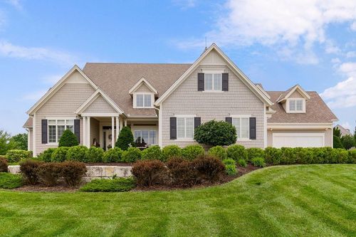 10309 S Oakcrest Ln, Olathe, KS, 66061-7404 | Card Image