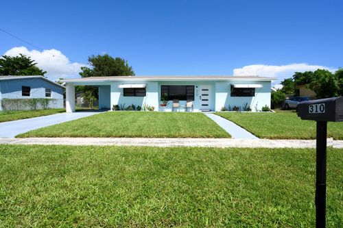 310 W 16th Way, Riviera Beach, FL, 33404-6120 | Card Image
