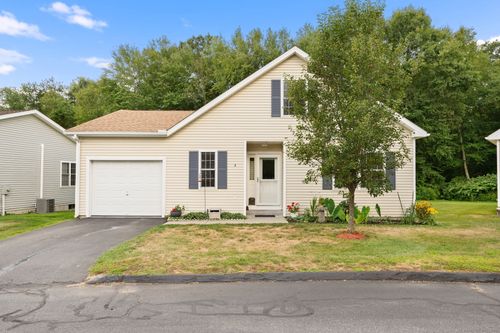 9-9 Trading Cove Cir, Norwich, CT, 06360-6485 | Card Image