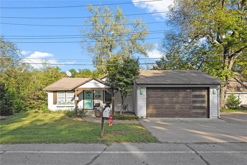 19 U St, Lake Lotawana, MO, 64086-9755 | Card Image