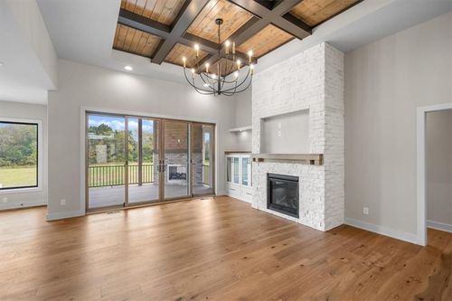 13311 Woodland Ranch Dr, Lone Jack, MO, 64086-5201 | Card Image