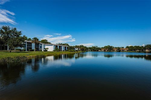 331 Woodlake Wynde, OLDSMAR, FL, 34677-2119 | Card Image