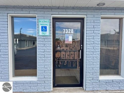 7328 N Alger Rd, Alma, MI, 48801-1072 | Card Image
