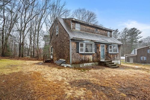 1094 Glebe St, Taunton, MA, 02780-5141 | Card Image