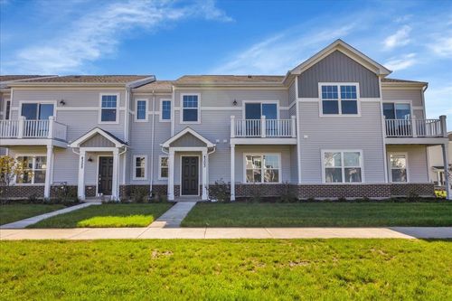 0-4303 Chelsea Manor Cir, Aurora, IL, 60504-3275 | Card Image