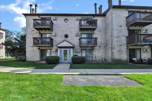 2b-514 Spruce Dr, Palatine, IL, 60074-2319 | Card Image