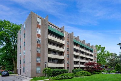 410 - 3625 Lake Shore Blvd W, Condo with 2 bedrooms, 1 bathrooms and 1 parking in Toronto ON | Image 3