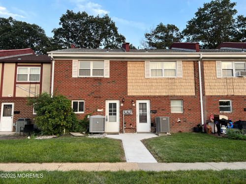15 Briar Mills Dr, Brick, NJ, 08724-1435 | Card Image