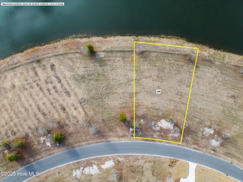 146 Sycamore Lakes Dr, Wallace, NC, 28466-2562 | Card Image