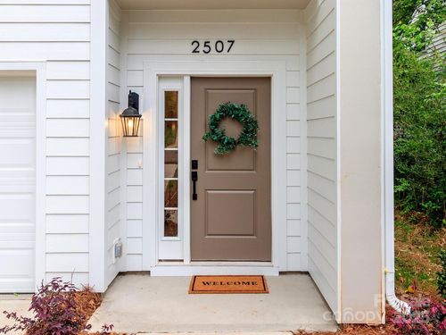 2507 Elon St, Charlotte, NC, 28208-4030 | Card Image