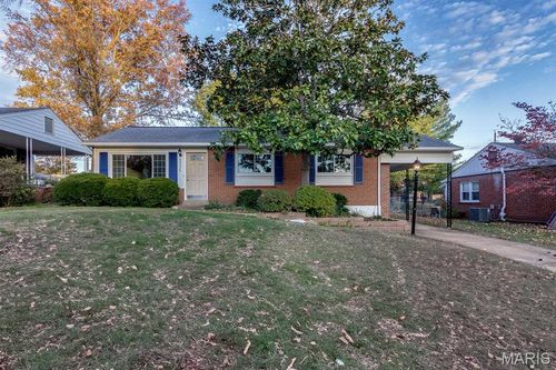 9932 Heatherton Dr, Saint Louis, MO, 63123-4923 | Card Image